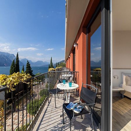Hotel Oasi Beach Malcesine Eksteriør billede