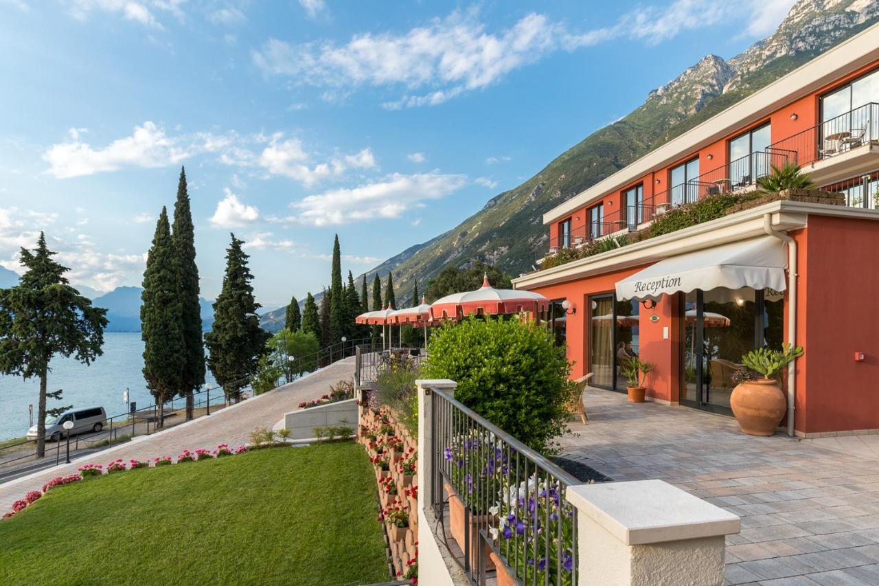 Hotel Oasi Beach Malcesine Eksteriør billede